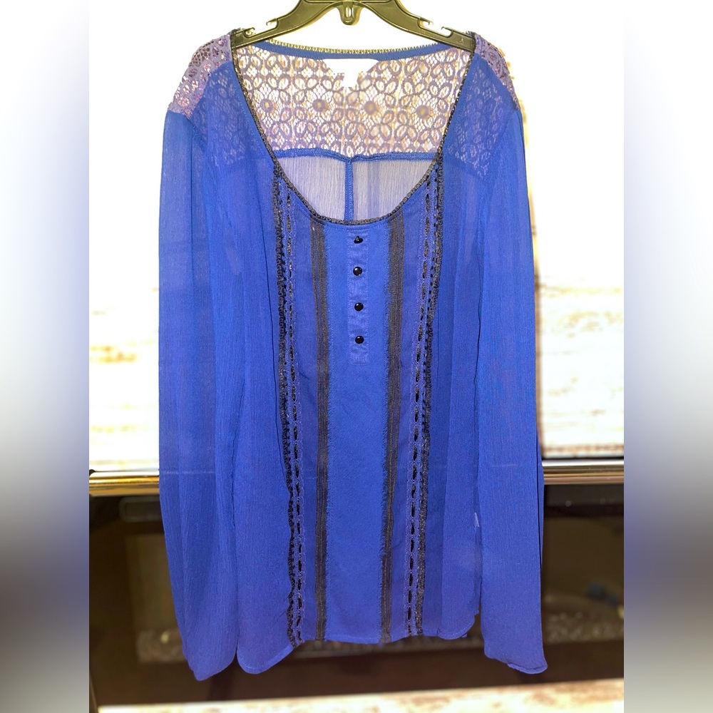 Womens Top